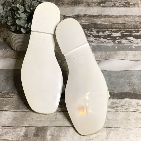 Stuart Weitzman Jelly Sandals Sz 40 NWOT - Picture 5 of 9